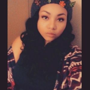 Meet your Posher, Adreana